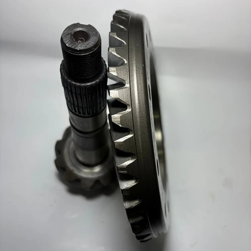 Piñón y Corona Posterior 11x43 para Toyota Hilux 2KD 2.5L (2005-2015)